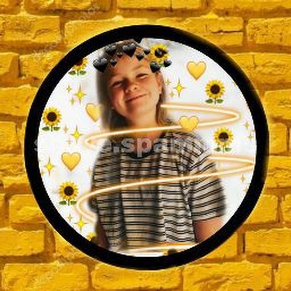 Meet your Posher, Shaye - Picture 1 of 1